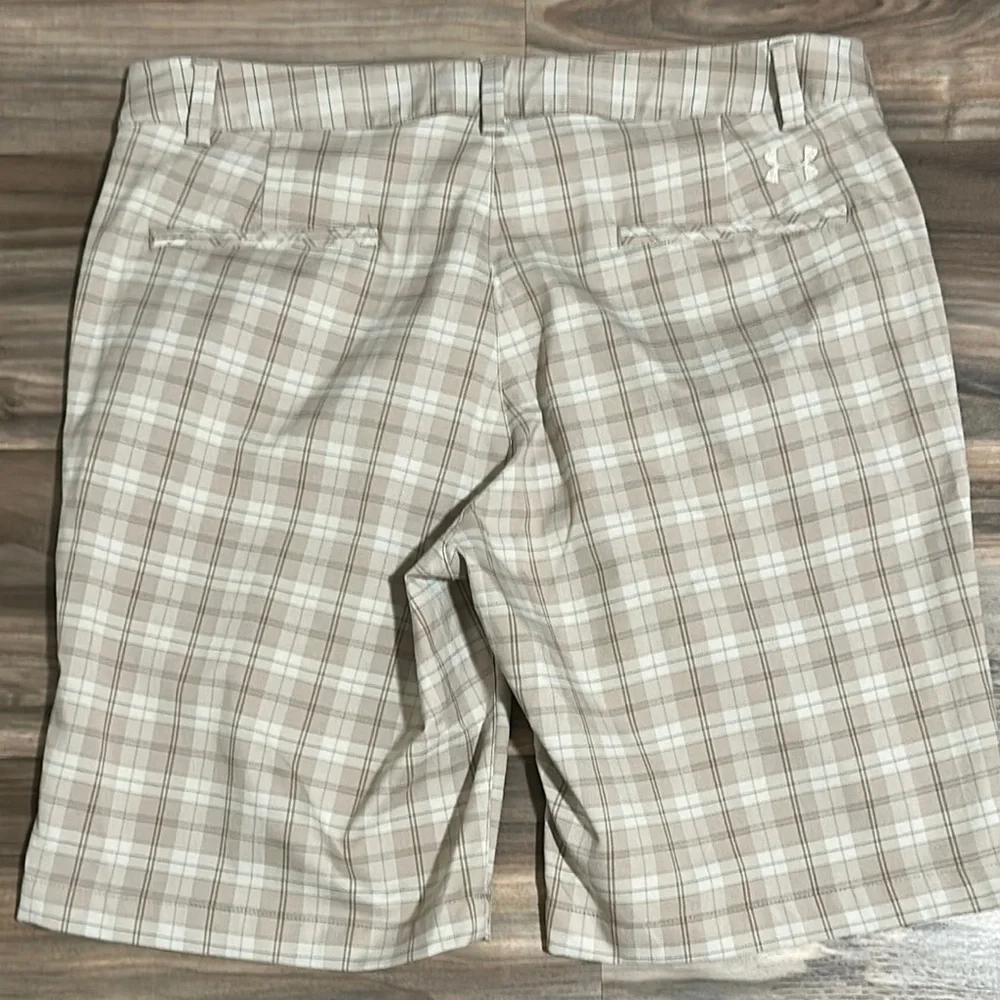 Under Armour Performance Shorts Men 36 Beige Plaid Chino Lightweight Golf